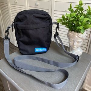 COLUMBIA SPORTSWEAR URBAN UPLIFT™ SIDE BAG CORDURA BLACK